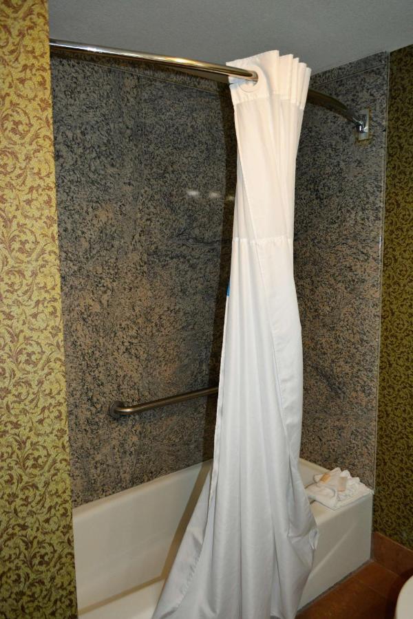 Hampton And Houston-katy Hotel 3*
